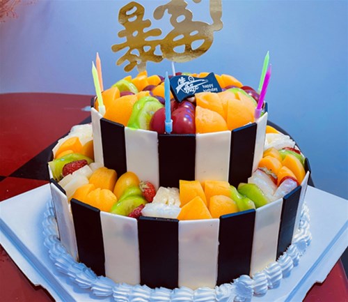 銳誠(chéng)生日會(huì)，壽星也是帥帥的銷(xiāo)冠哦~